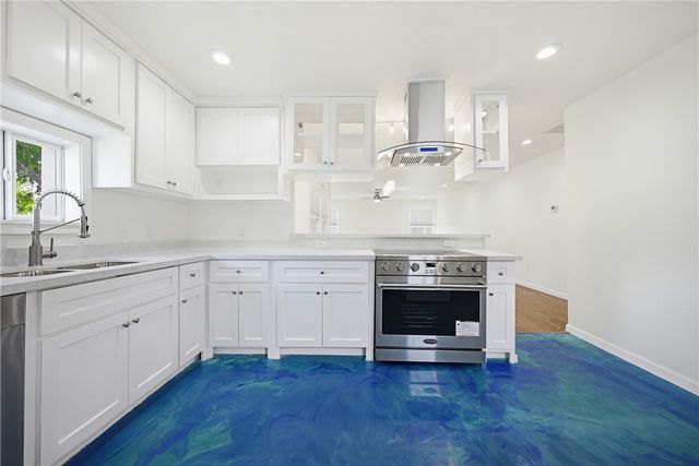 425 Naples St, Corpus Christi, TX 78404
