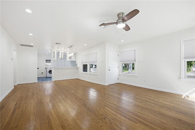 425 Naples St, Corpus Christi, TX 78404