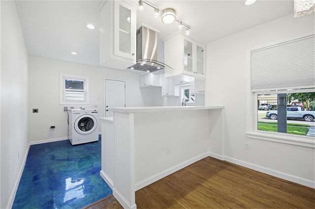 425 Naples St, Corpus Christi, TX 78404