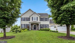 207 DUNBAR DR, Mechanicsburg, PA 17050