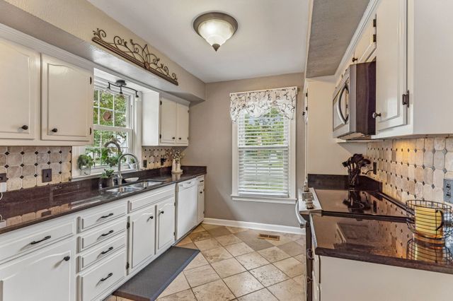 113 Riverwood Dr, Franklin, TN 37069