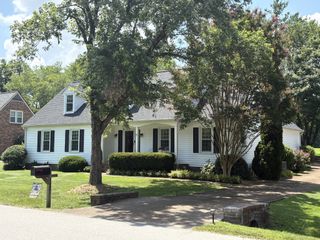 113 Riverwood Dr, Franklin, TN 37069