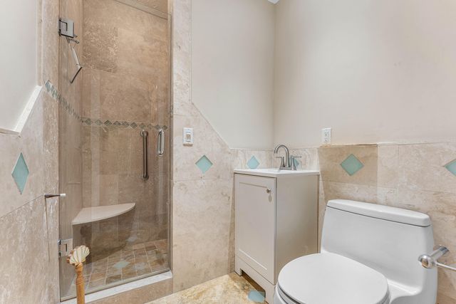 318 W Mango Street W, Lantana, FL 33462