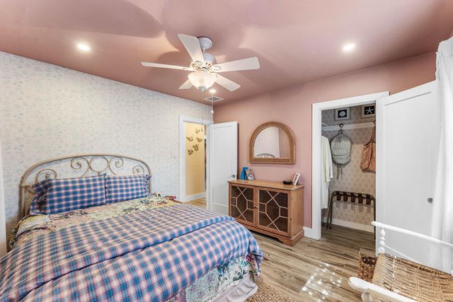 318 W Mango Street W, Lantana, FL 33462