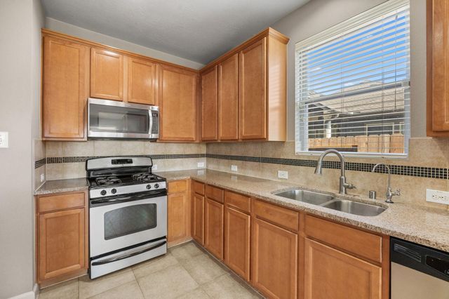 17215 Pine Hollow Landing Court, Houston, TX 77084