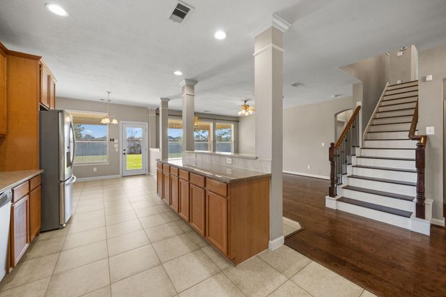 17215 Pine Hollow Landing Court, Houston, TX 77084