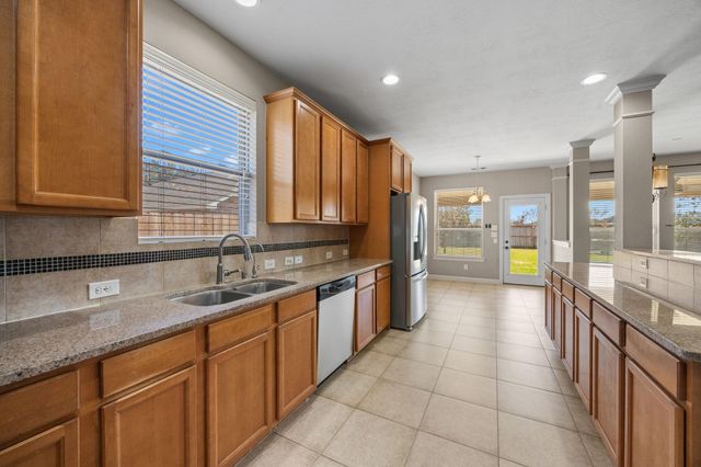 17215 Pine Hollow Landing Court, Houston, TX 77084