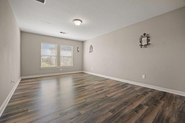 17215 Pine Hollow Landing Court, Houston, TX 77084