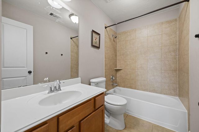 17215 Pine Hollow Landing Court, Houston, TX 77084