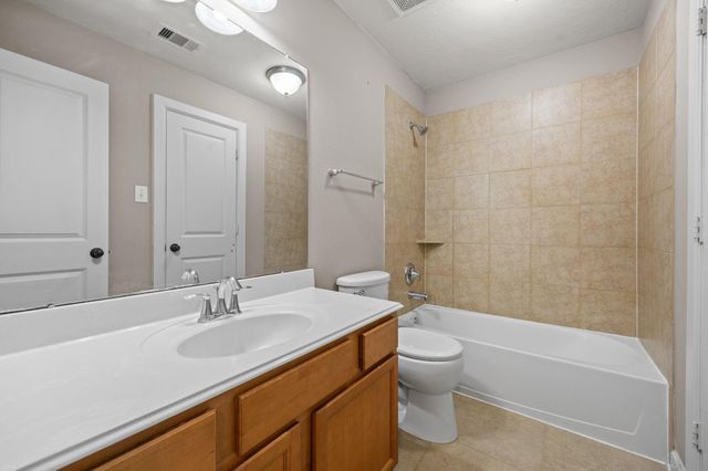 17215 Pine Hollow Landing Court, Houston, TX 77084