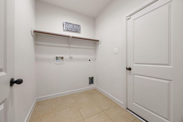 17215 Pine Hollow Landing Court, Houston, TX 77084