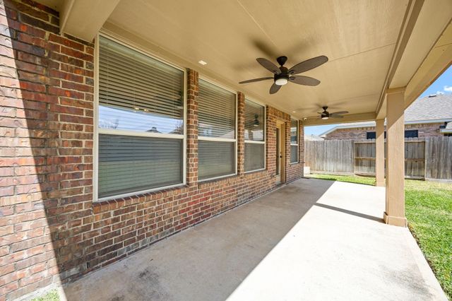 17215 Pine Hollow Landing Court, Houston, TX 77084