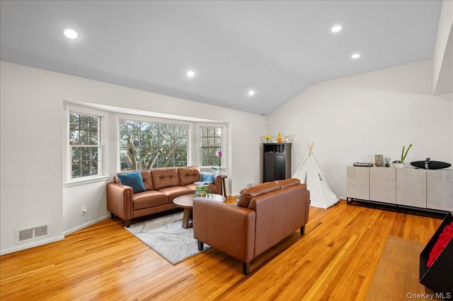 1079 Weaver Street, New Rochelle, NY 10804