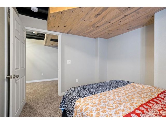 1877 Dewhirst Dr, Colorado Springs, CO 80951