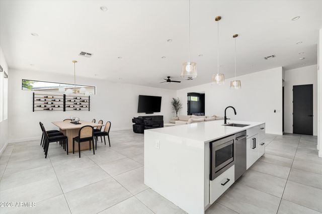 3828 N 32ND Way, Phoenix, AZ 85018