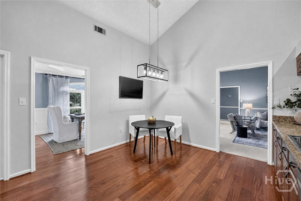 Image 13 of property listing at 742 Sterling Road, Richmond Hill, GA 31324