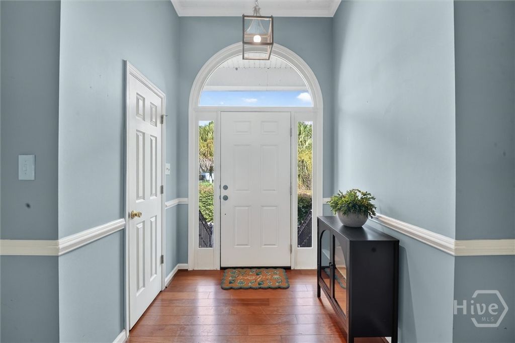 Image 3 of property listing at 742 Sterling Road, Richmond Hill, GA 31324