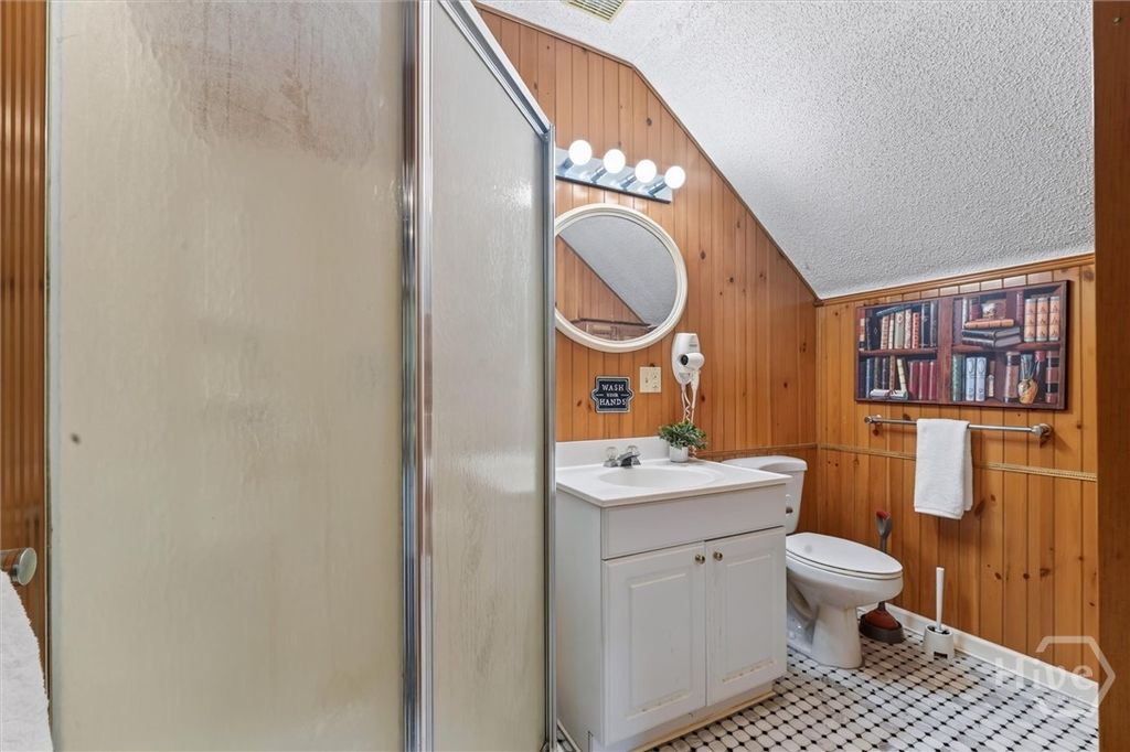 Image 30 of property listing at 742 Sterling Road, Richmond Hill, GA 31324