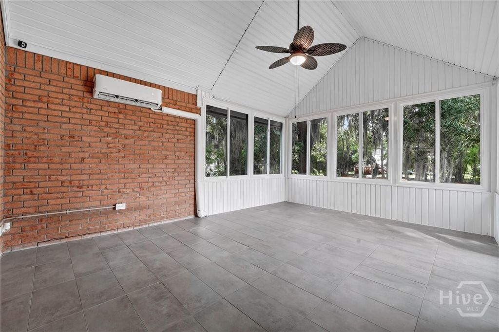 Image 32 of property listing at 742 Sterling Road, Richmond Hill, GA 31324