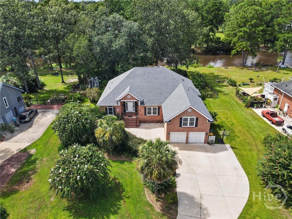 Image 50 of property listing at 742 Sterling Road, Richmond Hill, GA 31324