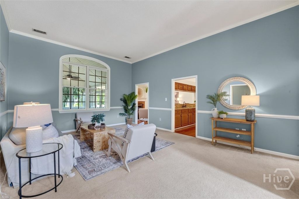 Image 6 of property listing at 742 Sterling Road, Richmond Hill, GA 31324