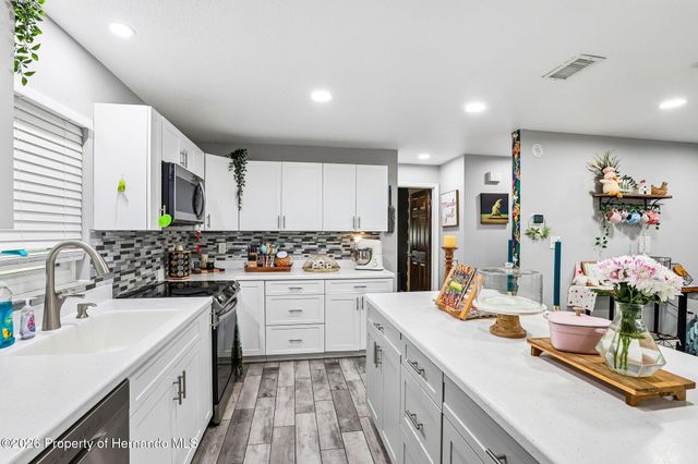 232 Cavalier Avenue, Spring Hill, FL 34606