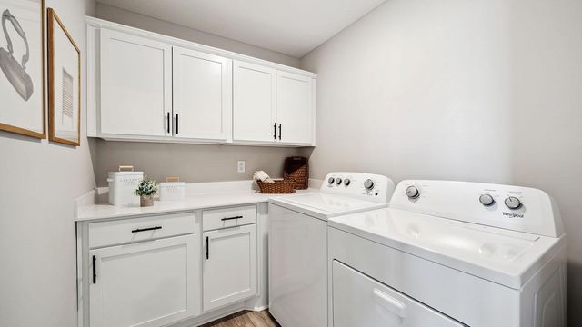1979 Shady View Court, Shakopee, MN 55379