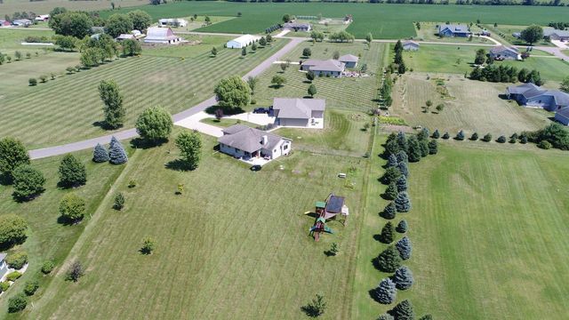 N10733 Timber Wolf LANE, Trempealeau, WI 54661