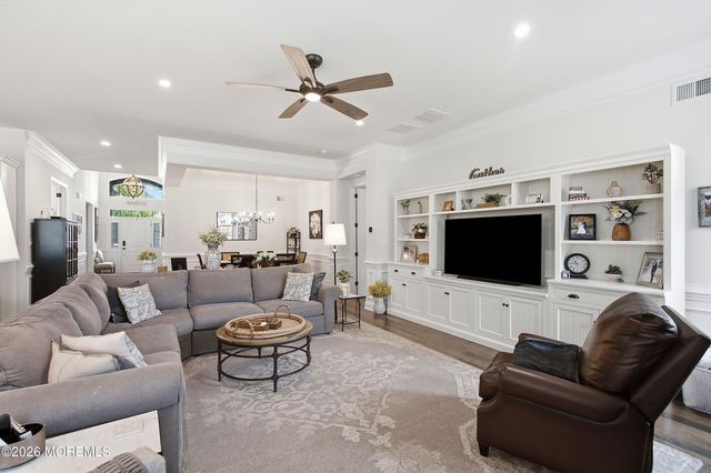 23 Whistling Straits Drive, Monroe, NJ 08831