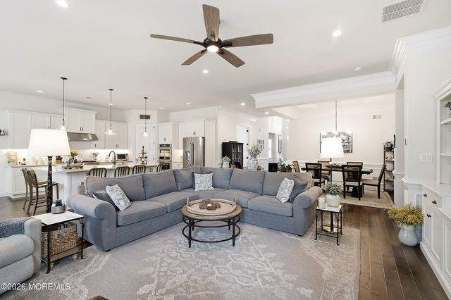 23 Whistling Straits Drive, Monroe, NJ 08831