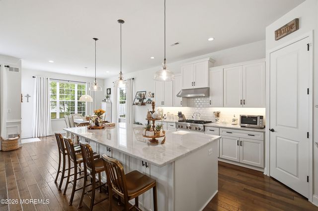 23 Whistling Straits Drive, Monroe, NJ 08831