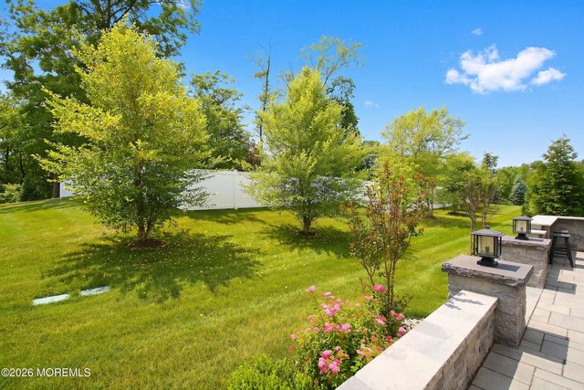 23 Whistling Straits Drive, Monroe, NJ 08831