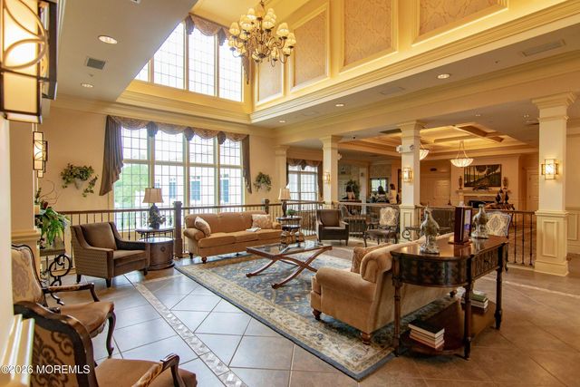 23 Whistling Straits Drive, Monroe, NJ 08831