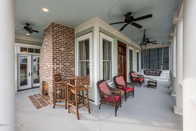 203 Vandemere Street, Oriental, NC 28571