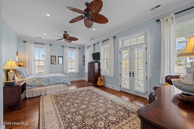 203 Vandemere Street, Oriental, NC 28571