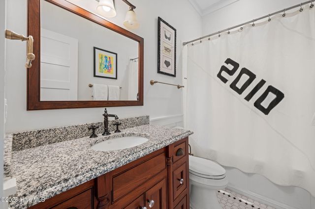 203 Vandemere Street, Oriental, NC 28571