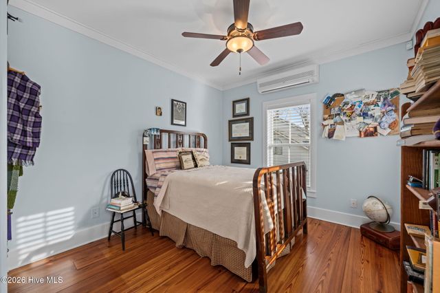 203 Vandemere Street, Oriental, NC 28571