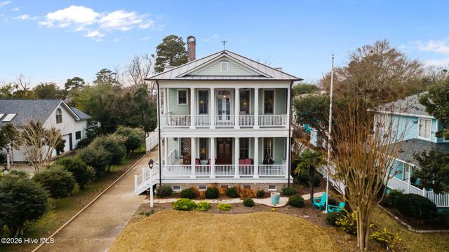 203 Vandemere Street, Oriental, NC 28571