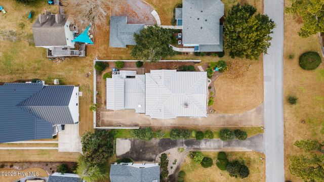 203 Vandemere Street, Oriental, NC 28571