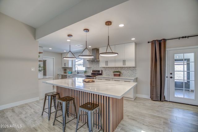 3934 W MEADOW Drive, Glendale, AZ 85308