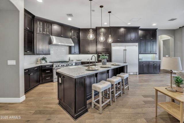 4254 E VALENCIA Drive, Phoenix, AZ 85042