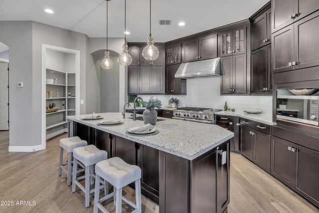 4254 E VALENCIA Drive, Phoenix, AZ 85042