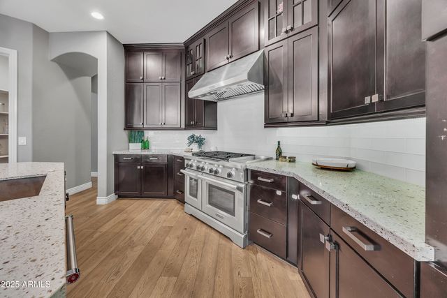 4254 E VALENCIA Drive, Phoenix, AZ 85042