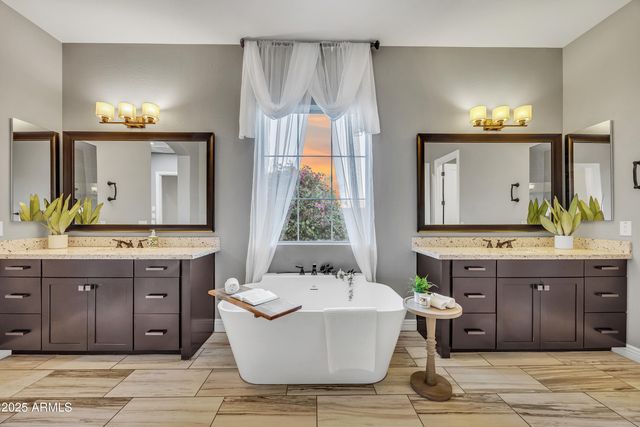 4254 E VALENCIA Drive, Phoenix, AZ 85042