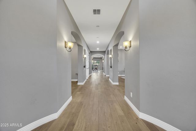 4254 E VALENCIA Drive, Phoenix, AZ 85042