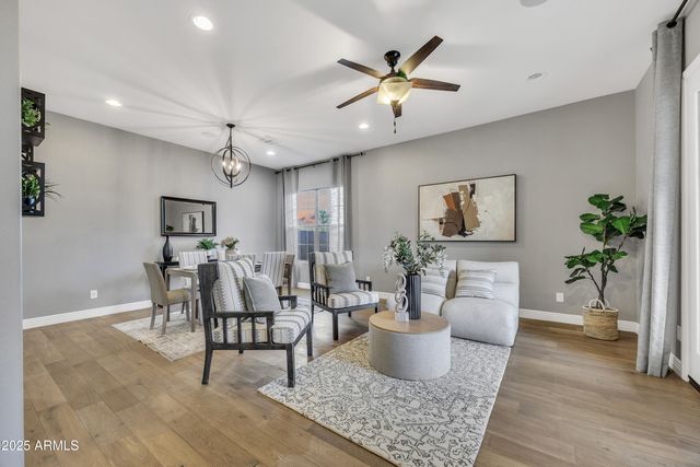 4254 E VALENCIA Drive, Phoenix, AZ 85042