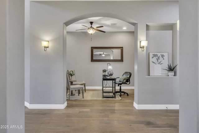 4254 E VALENCIA Drive, Phoenix, AZ 85042