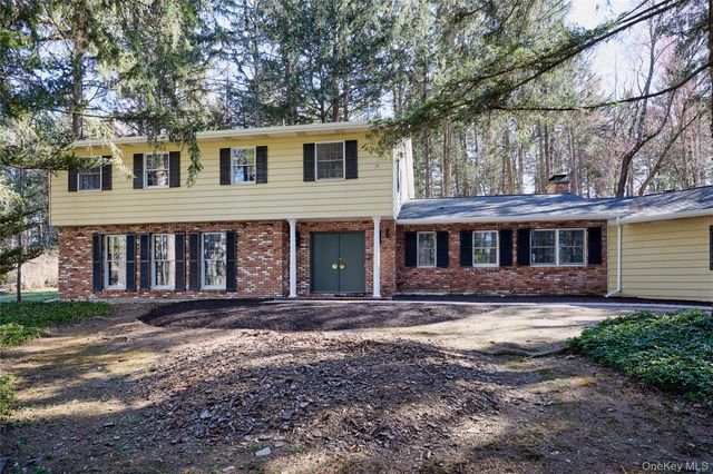 5 Genung Court, Hopewell Junction, NY 12533