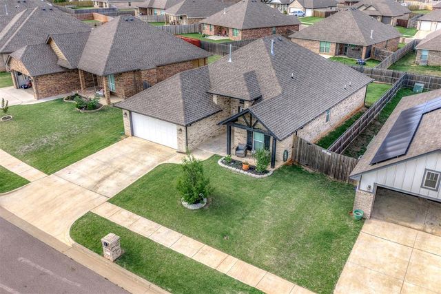 13908 Upper Village Drive, Piedmont, OK 73078