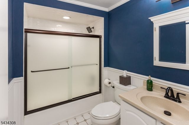 1 Sheridan Rd, Livingston Twp., NJ 07039